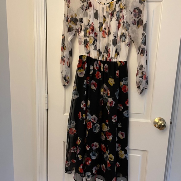 Ann Taylor Dress - Picture 6 of 6